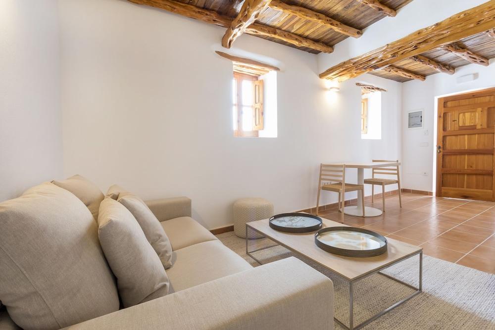 Agroturismo Can Toni Xumeu - Adults Only Кала Лонга Екстериор снимка